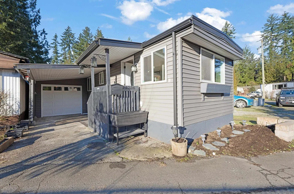 23206 CALVIN CRESCENT, Maple Ridge BC V2X 4S3, Maple Ridge BC — Residential for Sale - Photo 2