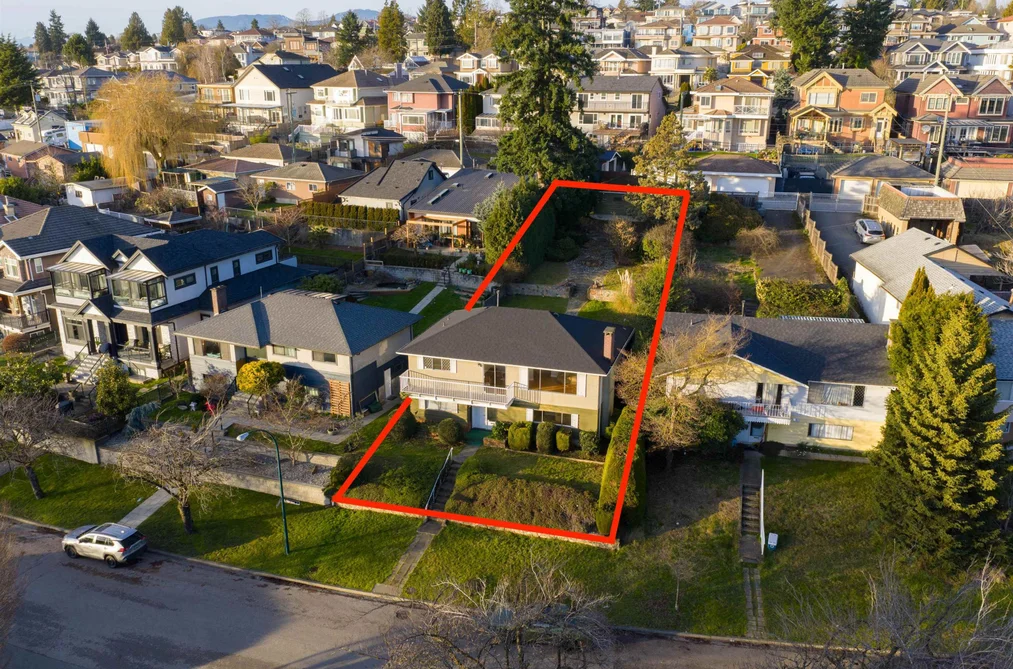 House for sale at 2321 Harrison Drive Vancouver British Columbia - MLS: R3154454