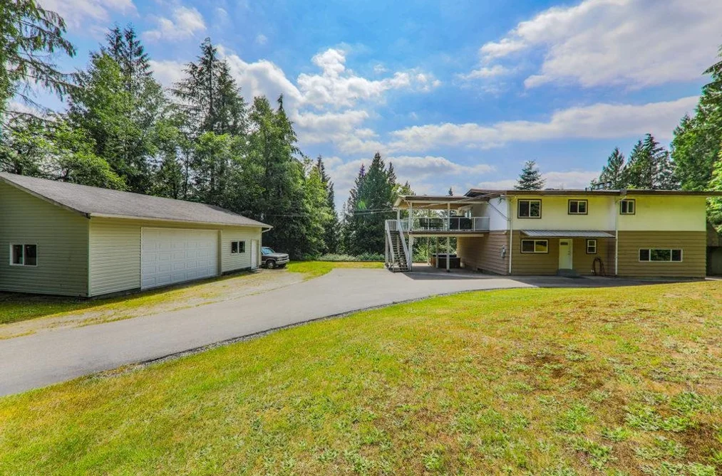 23215 141 AVENUE, Maple Ridge BC V4R 2R4, Maple Ridge BC — Residential for Sale - Photo 2