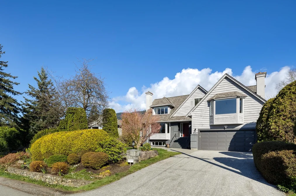 House for sale at 2323 Inglewood Avenue West Vancouver British Columbia - MLS: R3106112