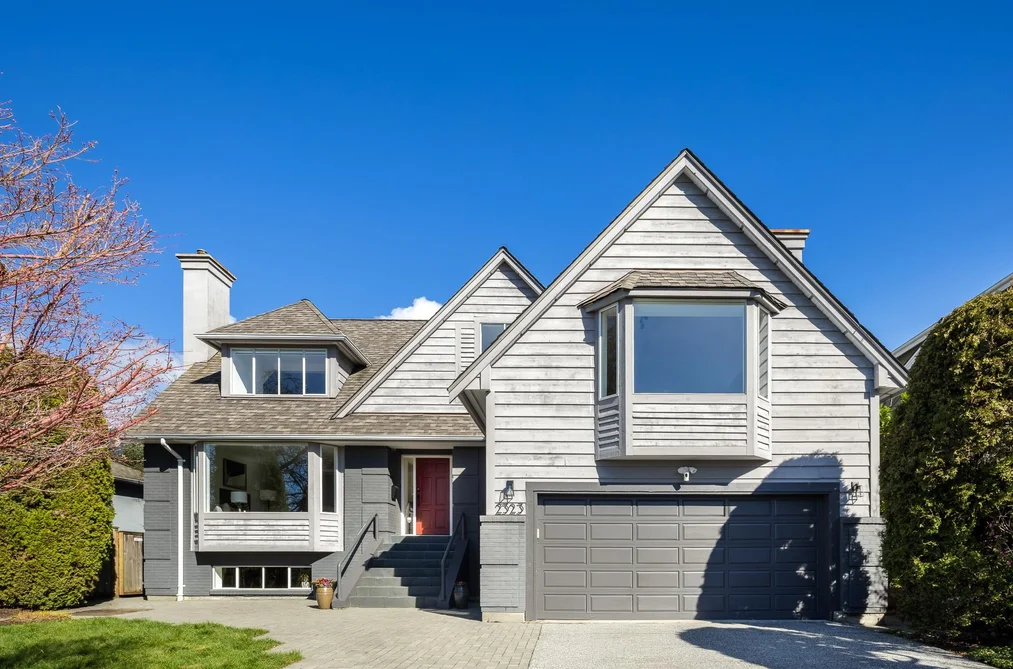 2323 INGLEWOOD AVENUE, West Vancouver BC V7V 1Z9, West Vancouver BC — Residential for Sale - Photo 2