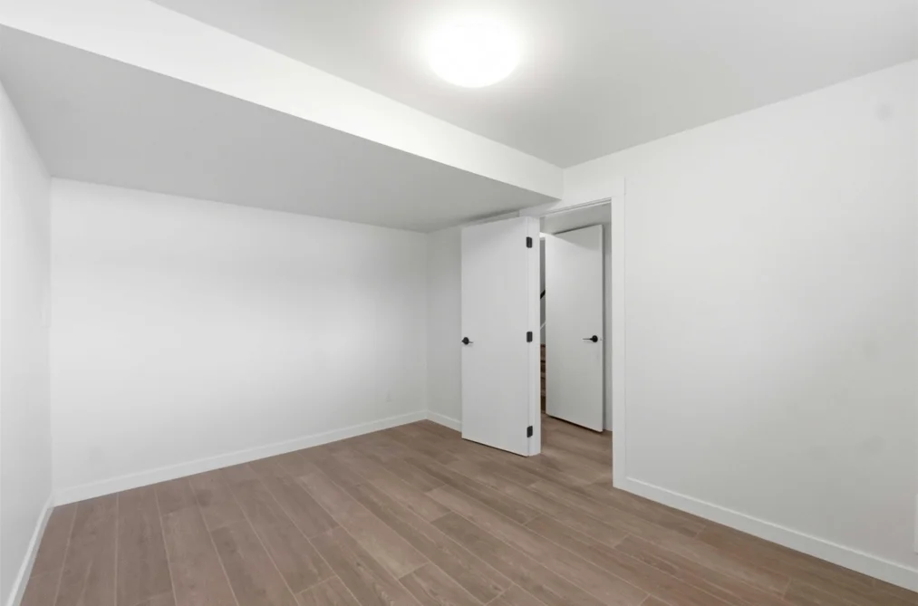 2326 BEAVER STREET, Abbotsford BC V2T 3E1, Abbotsford BC — Residential for Sale — Photo 12 of 34