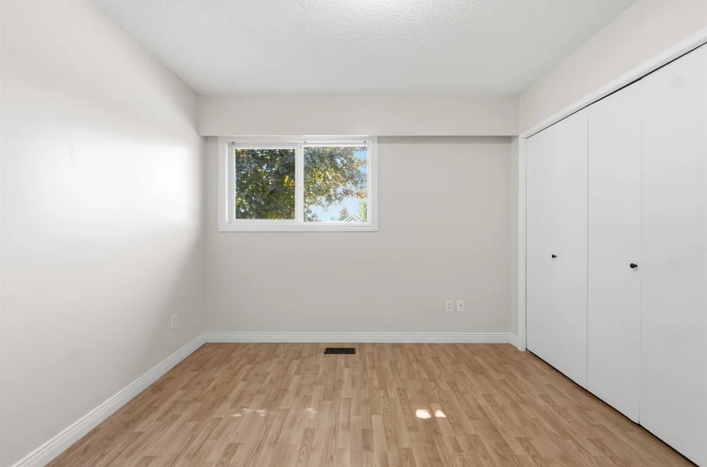 2326 BEAVER STREET, Abbotsford BC V2T 3E1, Abbotsford BC — Residential for Sale — Photo 23 of 34