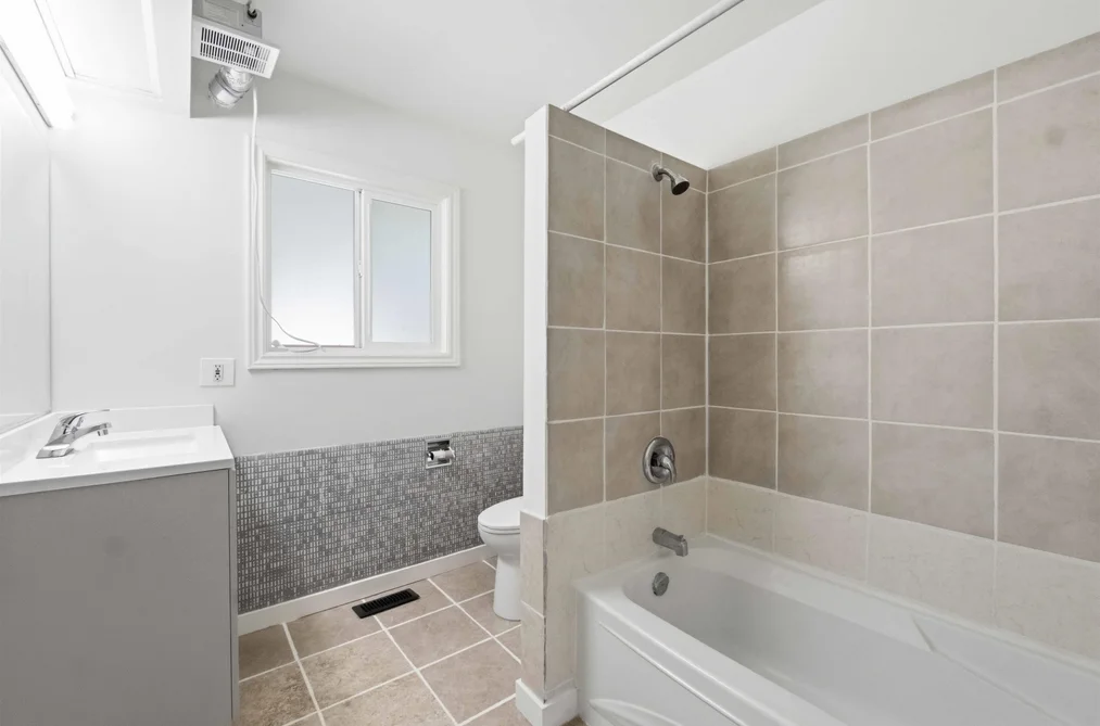 2326 BEAVER STREET, Abbotsford BC V2T 3E1, Abbotsford BC — Residential for Sale — Photo 25 of 34