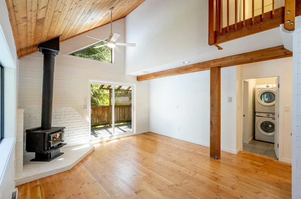 2327 CHEAKAMUS WAY, Whistler BC V8E 0A8, Whistler BC — Residential for Sale — Photo 3 of 27