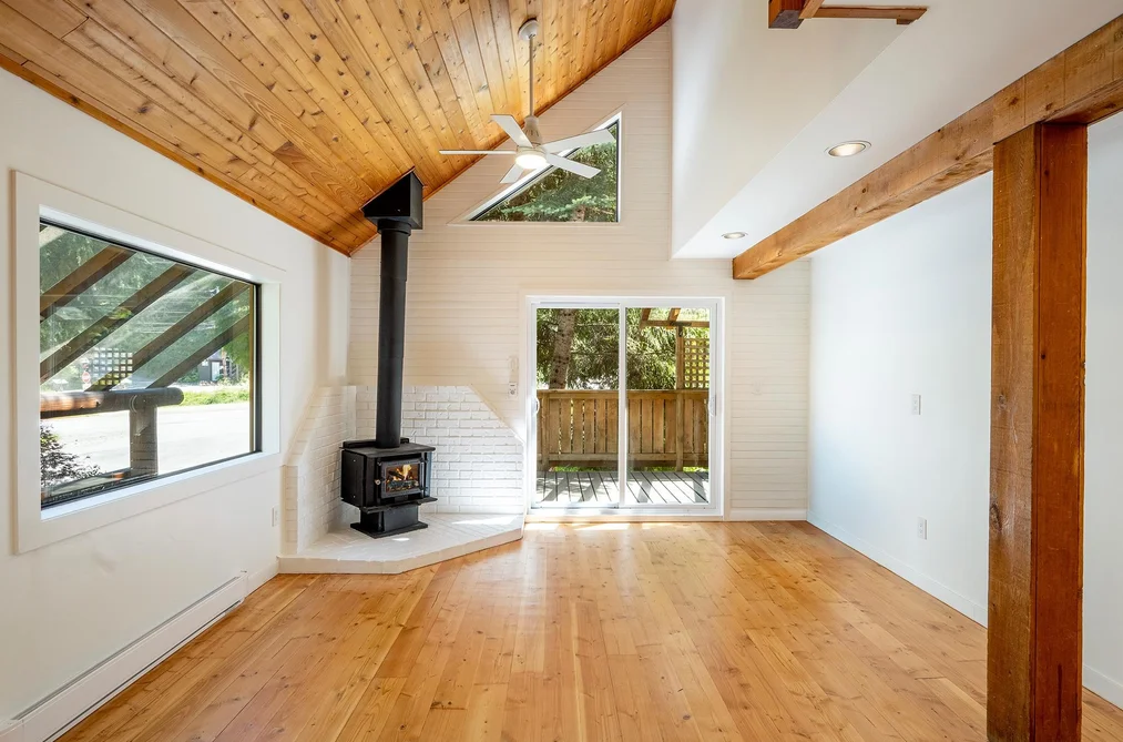 2327 CHEAKAMUS WAY, Whistler BC V8E 0A8, Whistler BC — Residential for Sale — Photo 5 of 27