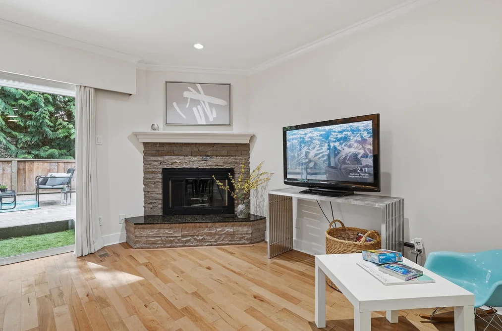 2329 MOUNTAIN HIGHWAY, North Vancouver BC V7J 2N2, North Vancouver BC — Residential for Sale - Photo 4