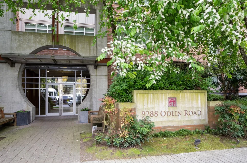 Condo for sale at 233 9288 Odlin Road Richmond British Columbia - MLS: R3120304