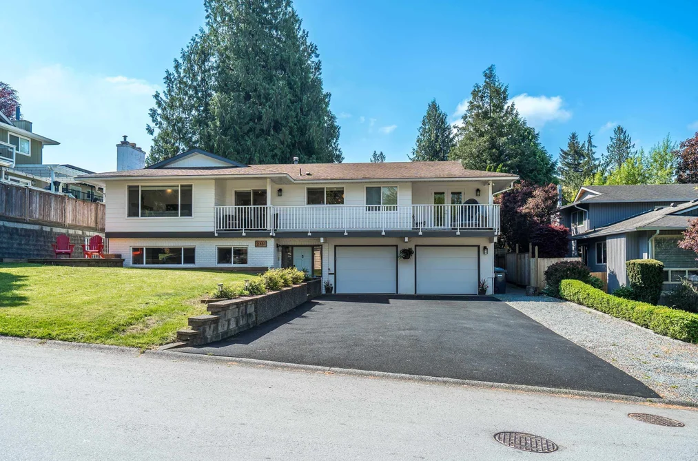 House for sale at 2331 Anora Drive Abbotsford British Columbia - MLS: R3131115