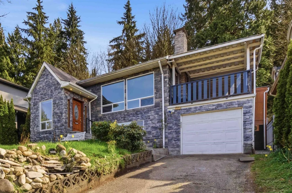 House for sale at 2331 Henry Street Port Moody British Columbia - MLS: R3109228