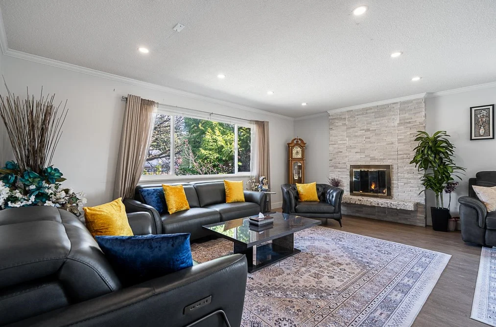 2333 KIRKSTONE ROAD, North Vancouver BC V7J 3M1, North Vancouver BC — Residential for Sale - Photo 2