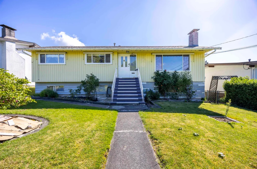House for sale at 2336 Kensington Avenue Burnaby British Columbia - MLS: R3122402