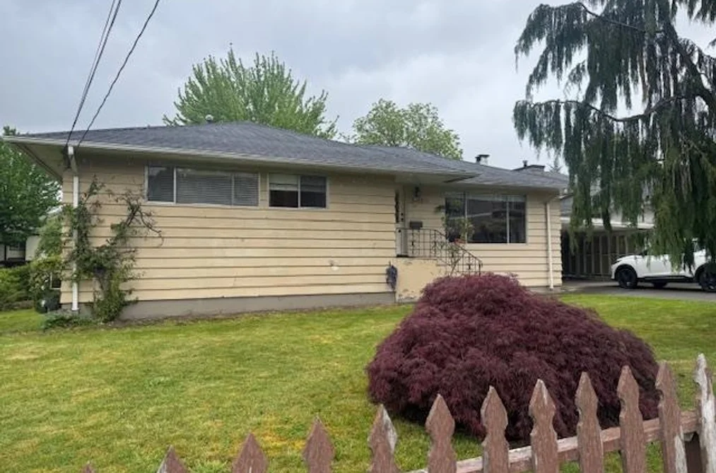 2337 LOBB AVENUE, Port Coquitlam BC V3C 1M7, Port Coquitlam BC — Residential for Sale - Photo 2