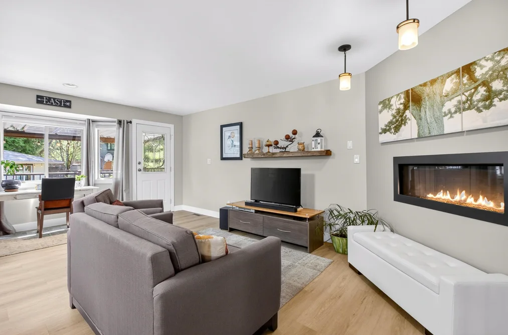 23376 124A AVENUE, Maple Ridge BC V2X 0N1, Maple Ridge BC — Residential for Sale - Photo 2