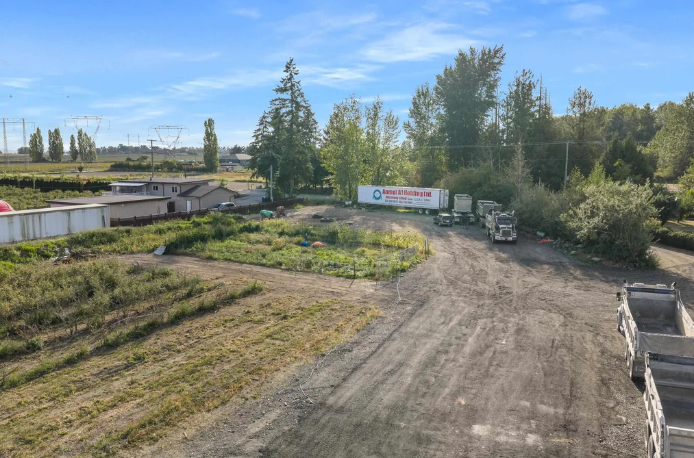 2338 Bradner Road, Abbotsford, BC - MLS: R3164303 - Photo 4 2338 Bradner Road, Abbotsford, BC - MLS: R3164303 - Photo 4