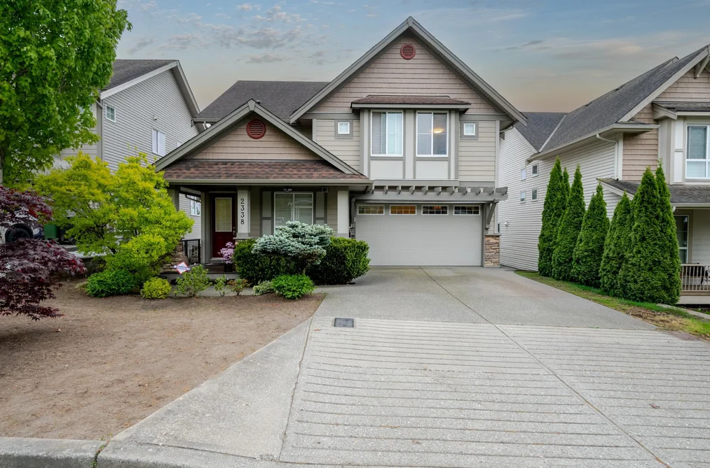 House for sale at 2338 Chardonnay Lane Abbotsford British Columbia - MLS: R3154084