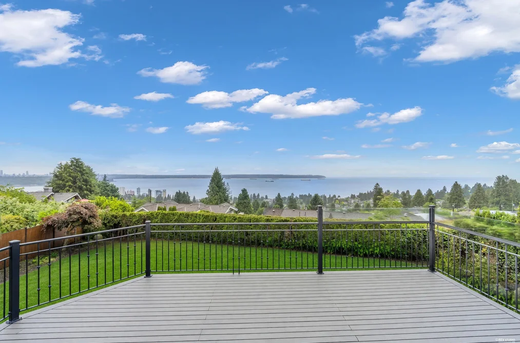 House for sale at 2340 Orchard Lane West Vancouver British Columbia - MLS: R3133164