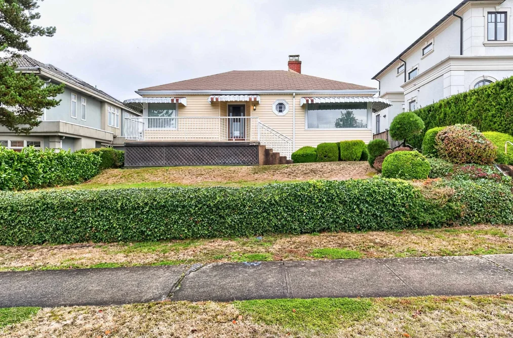 2345 W 18th Ave, Vancouver, BC - MLS: R3172550