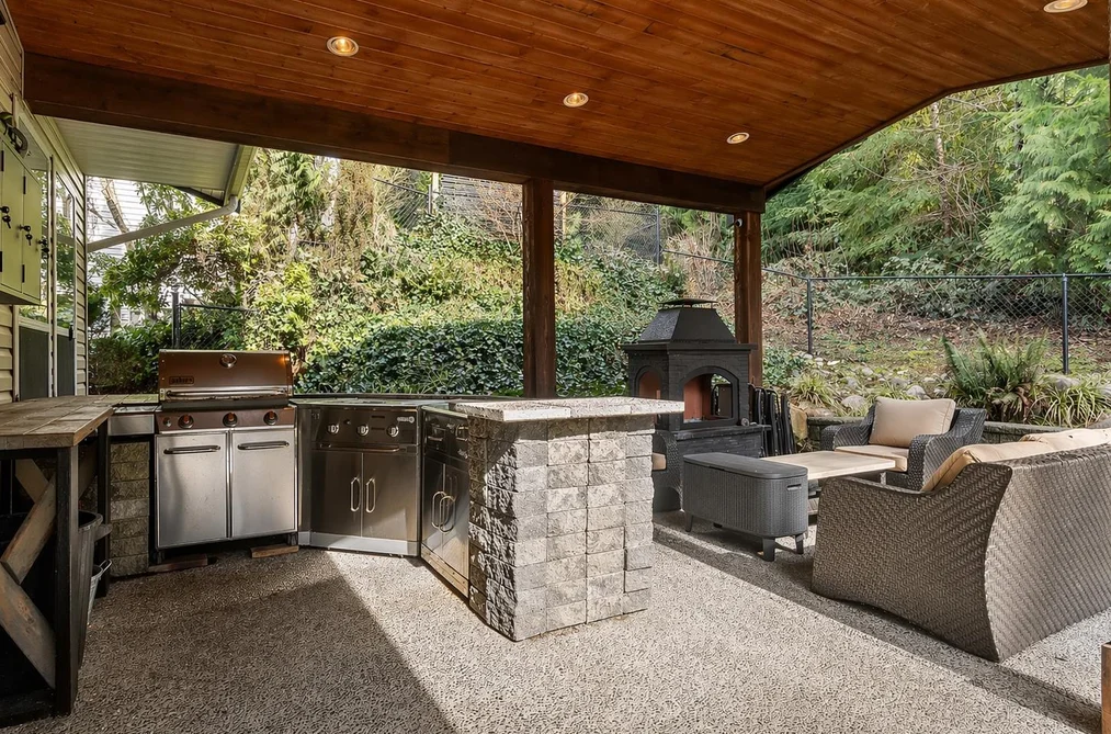 23462 133 AVENUE, Maple Ridge BC V4R 2W7, Maple Ridge BC — Residential for Sale - Photo 2
