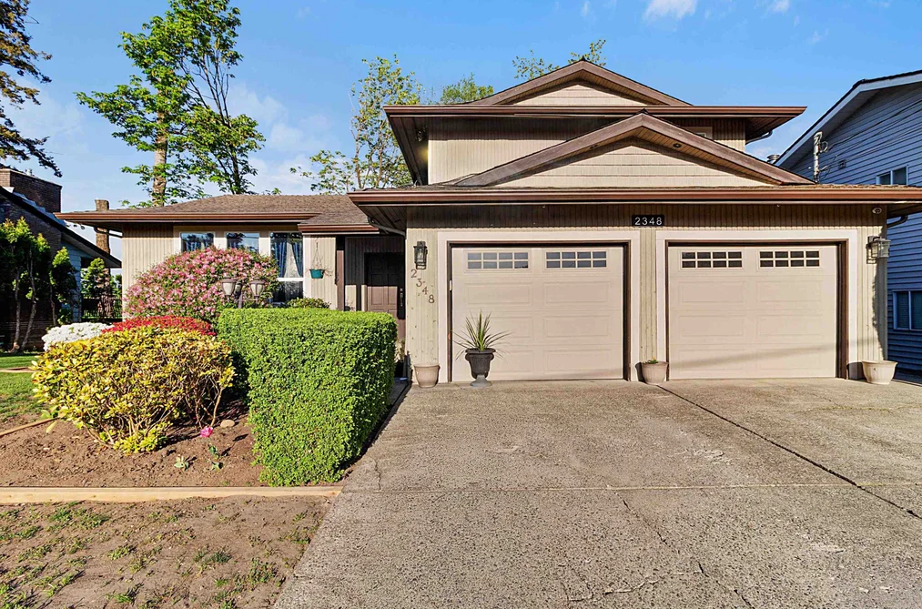 House for sale at 2348 W Ridgeway Street Abbotsford British Columbia - MLS: R3119207