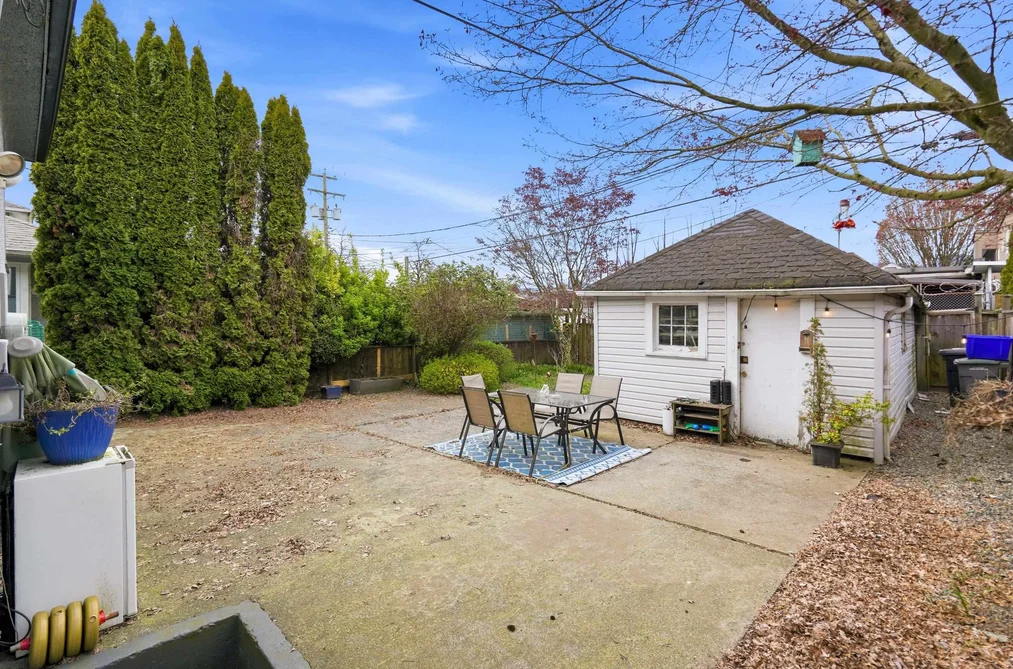 2349 E PENDER STREET, Vancouver BC V5L 1X7, Vancouver BC — Residential for Sale - Photo 2