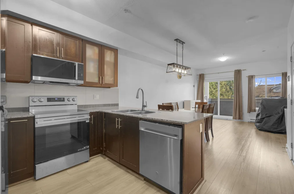 235 13958 108 AVENUE, Surrey BC V3T 0B4, Surrey BC — Residential for Sale - Photo 4