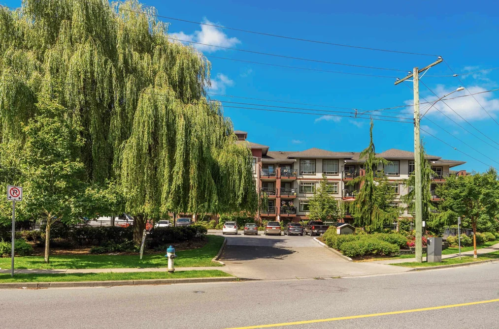 Condo for sale at 235 2233 Mckenzie Road Abbotsford British Columbia - MLS: R3084366