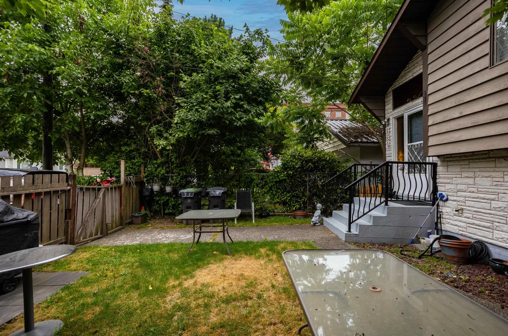 2351 HAWTHORNE AVENUE, Port Coquitlam, BC — Residential for Sale — Photo 8 of 23