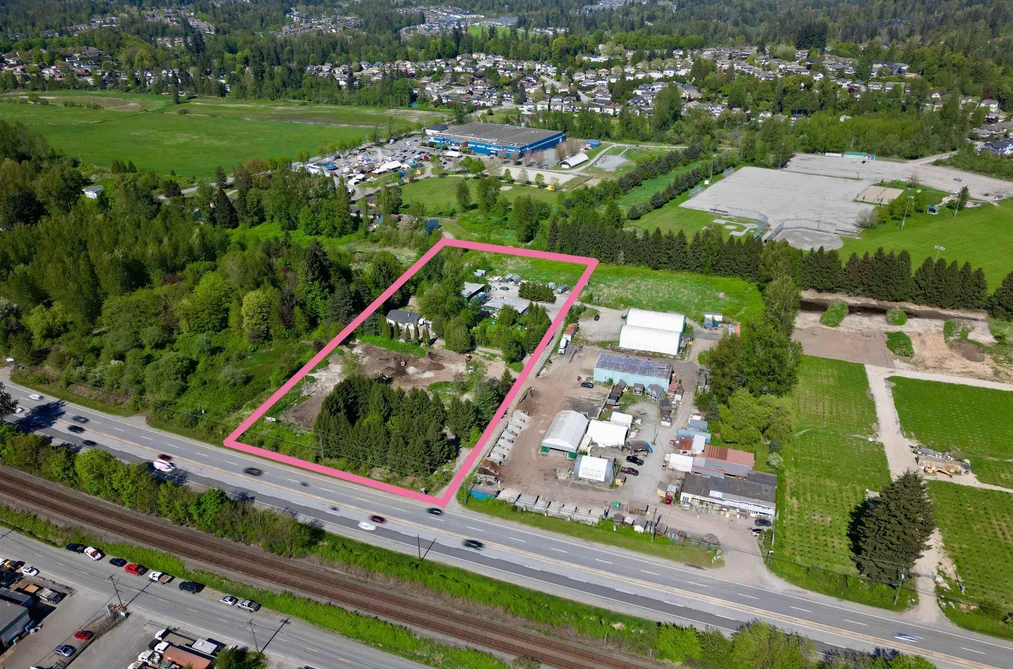 House for sale at 23519 Lougheed Highway Maple Ridge British Columbia - MLS: R3096967