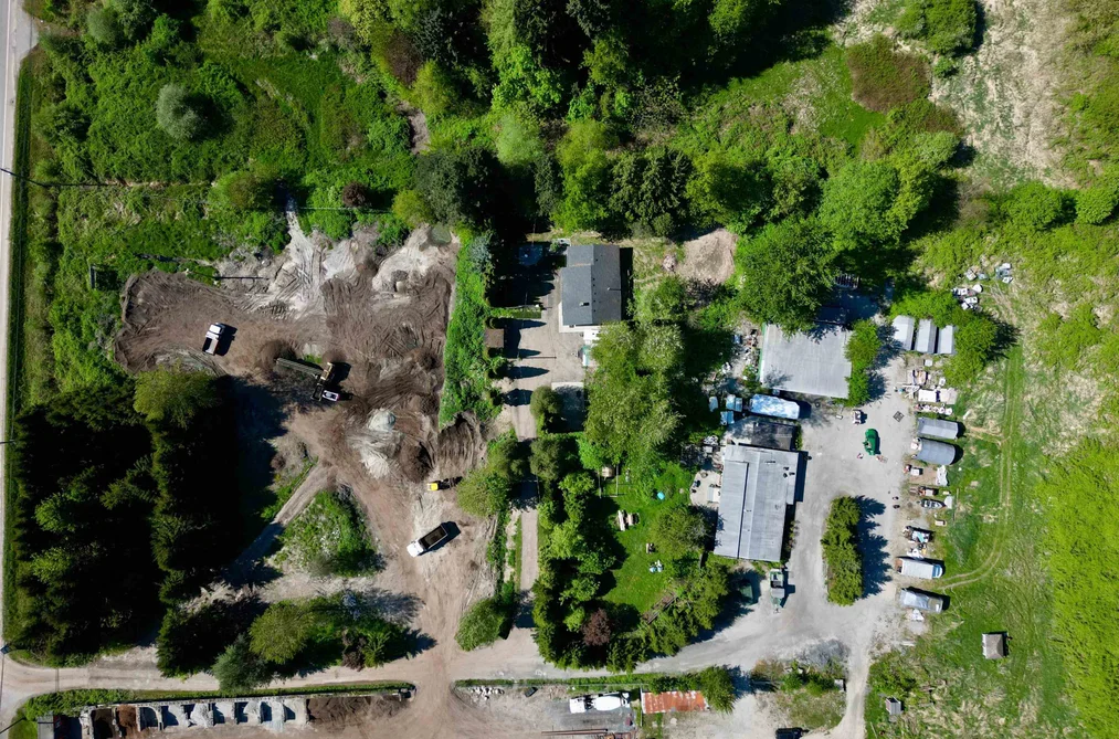 23519 LOUGHEED HIGHWAY, Maple Ridge BC V2W 1B8, Maple Ridge BC — Residential for Sale - Photo 4