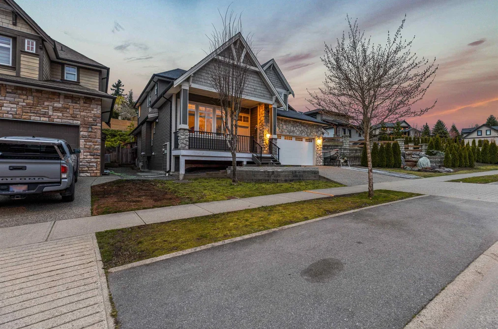 2355 MERLOT BOULEVARD, Abbotsford BC V4X 0A6, Abbotsford BC — Residential for Sale - Photo 2
