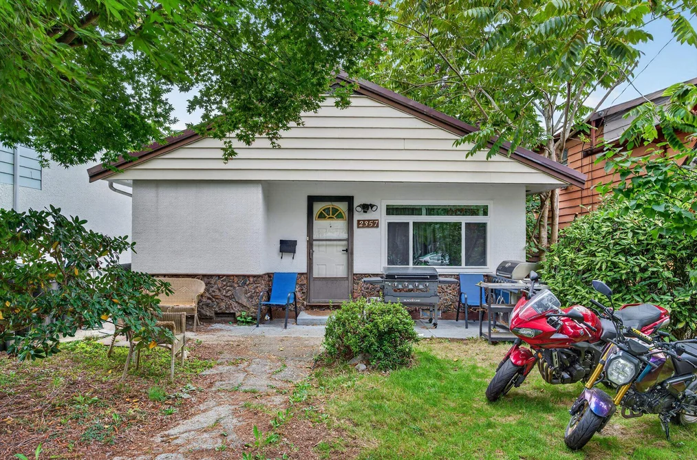 2357 Hawthorne Avenue, Port Coquitlam, BC - MLS: R3164539 - Photo 2