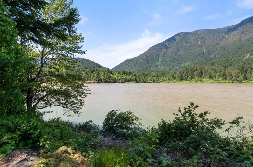 236 WATER AVENUE, Hope BC V0X 1L0, Hope BC — Residential for Sale - Photo 2