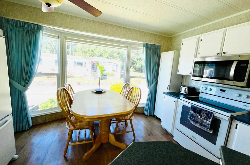 237 27111 0 AVENUE, Langley BC V4W 2S9, Langley BC — Residential for Sale — Photo 4 of 27