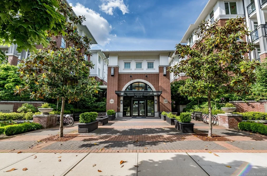 Condo for sale at 237 9399 Odlin Road Richmond British Columbia - MLS: R3167685