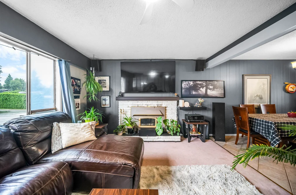 2371 BEAVER STREET, Abbotsford BC V2T 3C9, Abbotsford BC — Residential for Sale — Photo 7 of 40