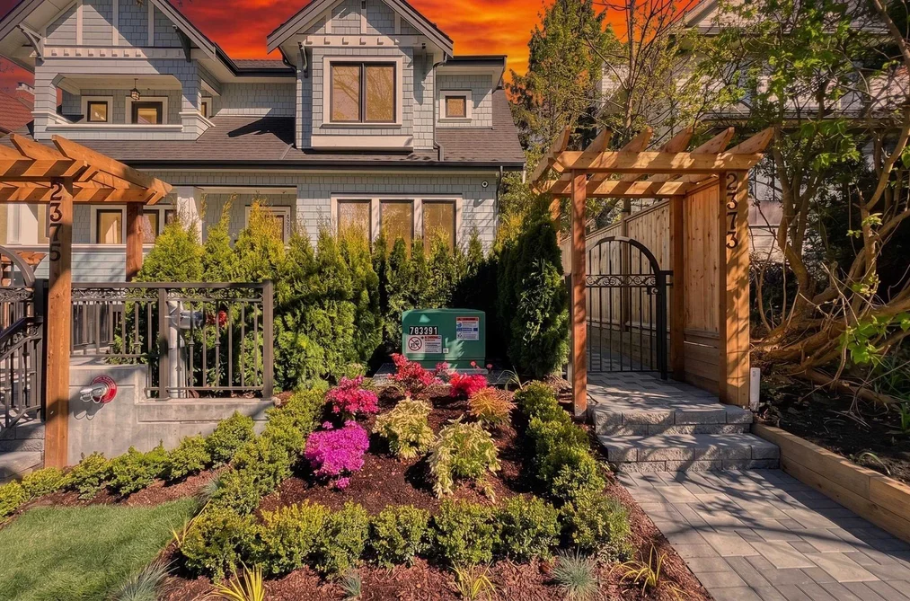 Townhouse for sale at 2373 W 7th Avenue Vancouver British Columbia - MLS: R3123323
