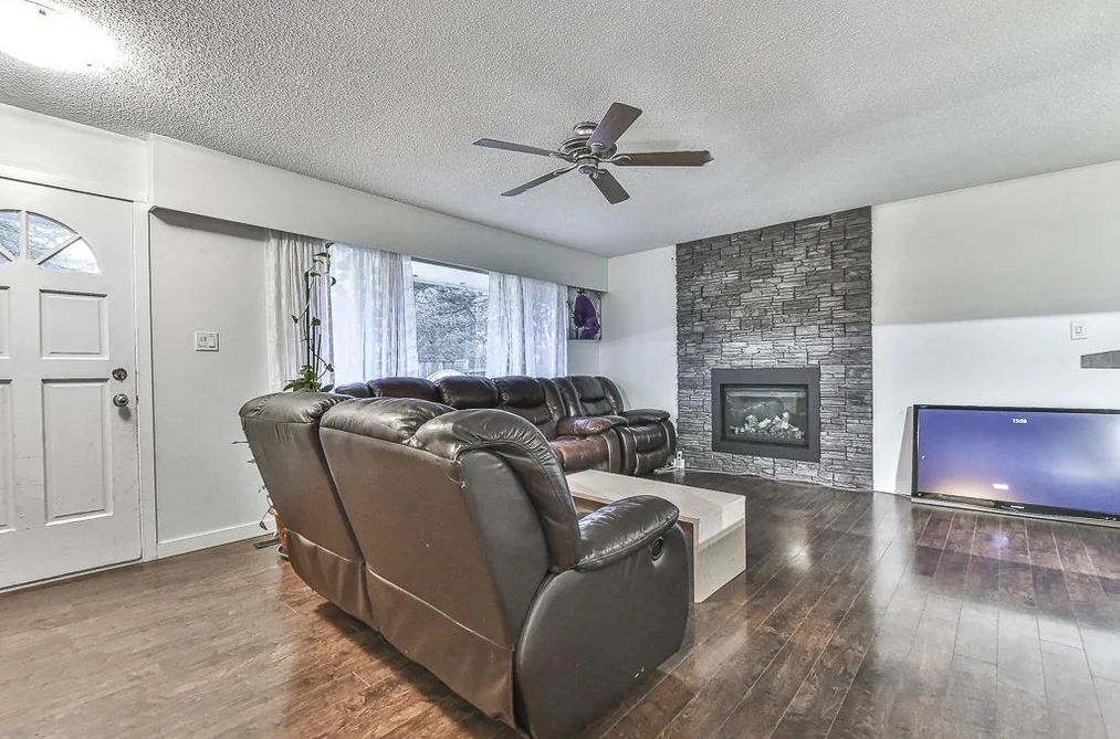 23740 FRASER HIGHWAY, Langley BC V2Z 2K8, Langley BC — Residential for Sale - Photo 2