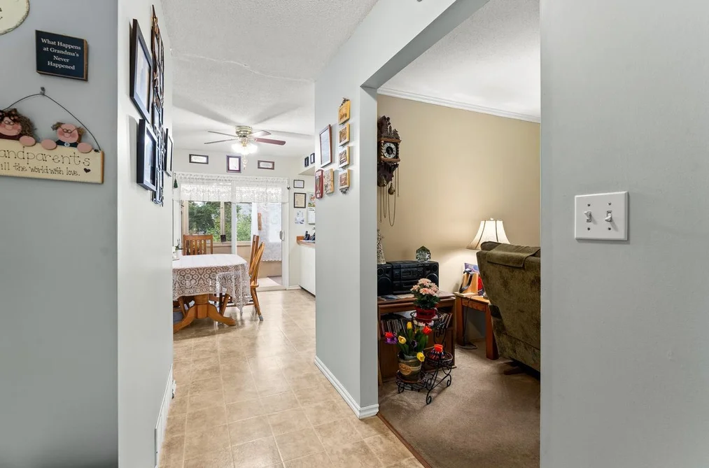 23745 40 Avenue, Langley, BC - House for Sale - Photo 11 of 40 23745 40 Avenue, Langley, BC - House for Sale - Photo 11 of 40