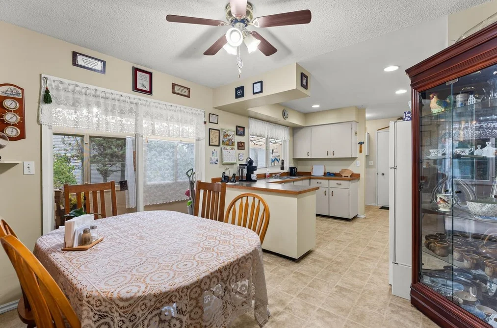 23745 40 Avenue, Langley, BC - House for Sale - Photo 12 of 40 23745 40 Avenue, Langley, BC - House for Sale - Photo 12 of 40