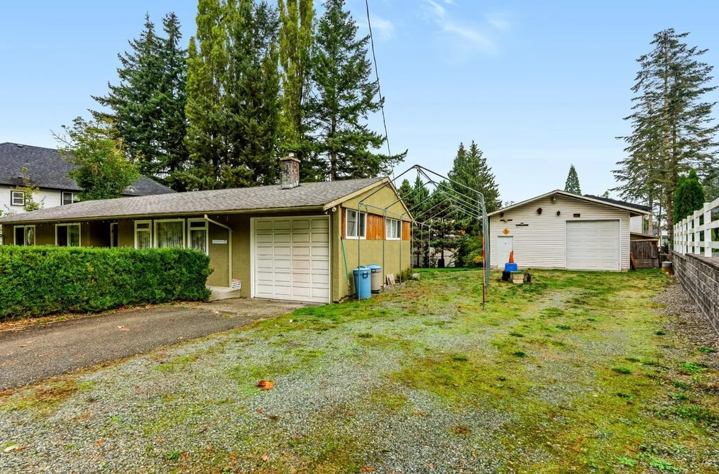 23745 40 Avenue, Langley, BC - House for Sale - Photo 2 of 40 23745 40 Avenue, Langley, BC - House for Sale - Photo 2 of 40