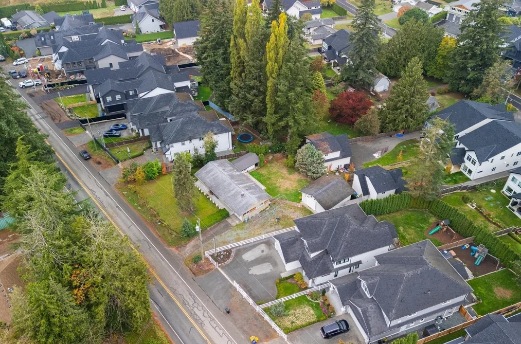23745 40 Avenue, Langley, BC - House for Sale - Photo 37 of 40 23745 40 Avenue, Langley, BC - House for Sale - Photo 37 of 40