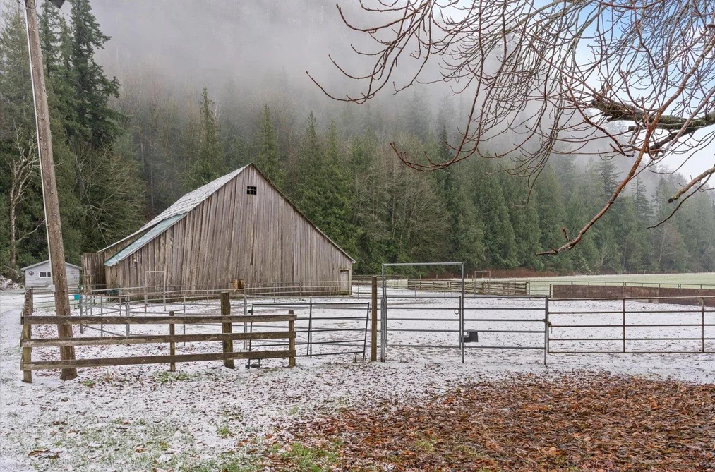 238 MAPLE FALLS ROAD, Cultus Lake BC V2R 4X6, Cultus Lake BC — Residential for Sale - Photo 2