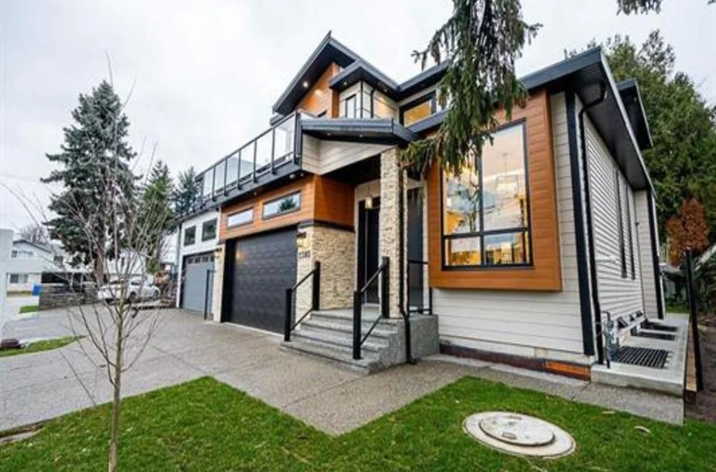 2380 BEAVER STREET, Abbotsford BC V2T 3C9, Abbotsford BC — Residential for Sale - Photo 2