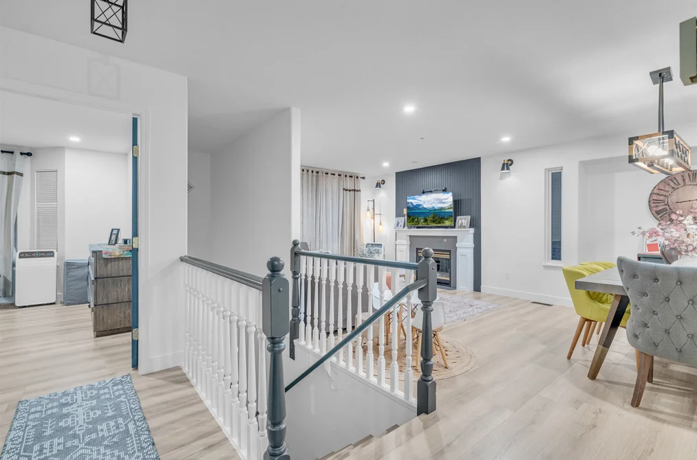 23829 KANAKA WAY, Maple Ridge BC V2W 1E5, Maple Ridge BC — Residential for Sale — Photo 6 of 28