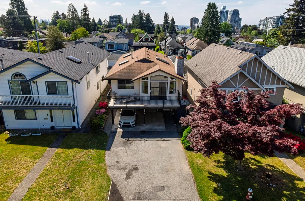 House for sale at 239 E 20th Street North Vancouver British Columbia - MLS: R3131068