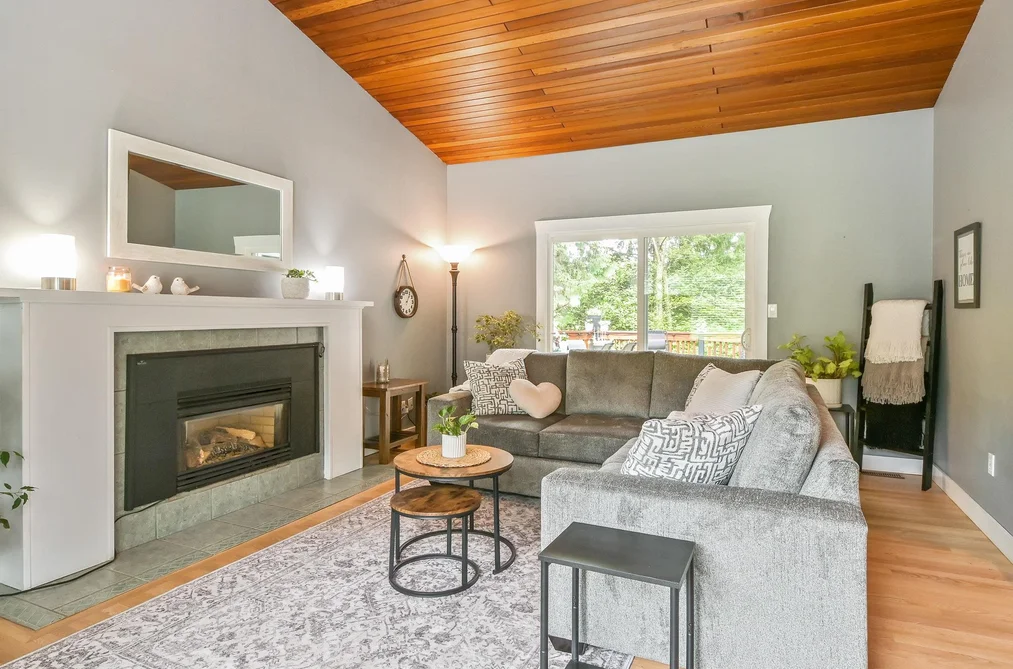 23913 58A AVENUE, Langley, BC — Residential for Sale — Photo 3 of 36