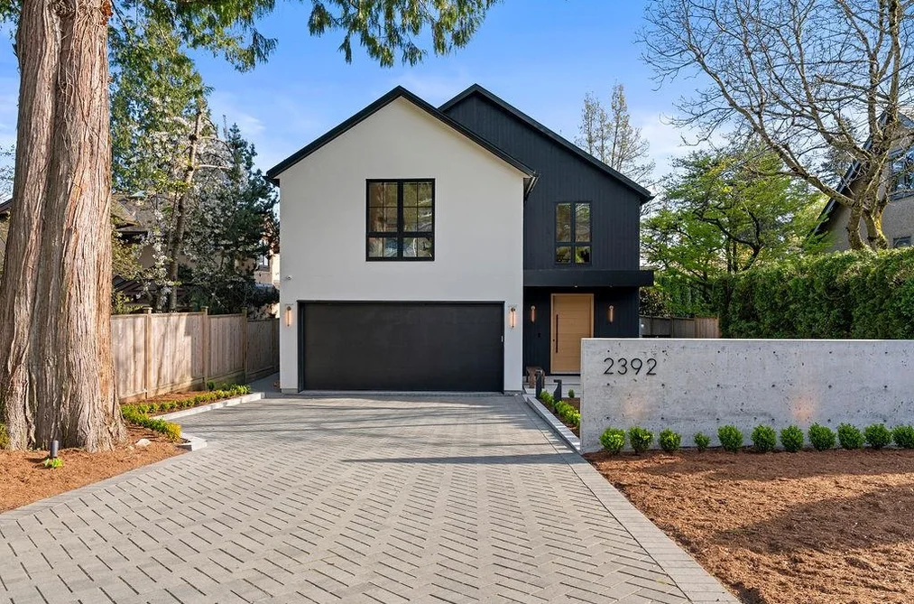 House for sale at 2392 Lawson Avenue West Vancouver British Columbia - MLS: R3115544