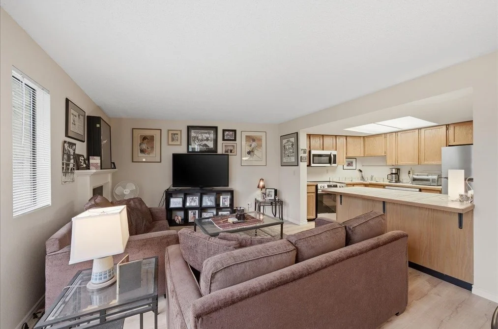 Condo for sale at 24 11900 228 Street Maple Ridge British Columbia - MLS: R3128038