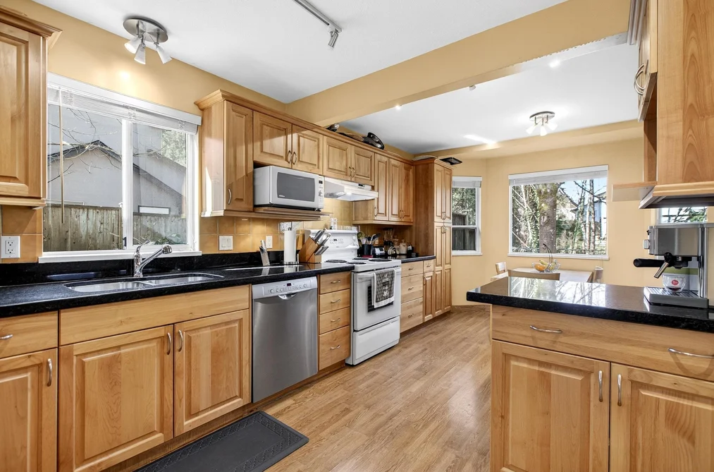 24 20888 MCKINNEY AVENUE, Maple Ridge BC V2X 8G7, Maple Ridge BC — Residential for Sale - Photo 2